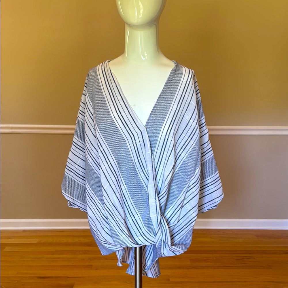 Aakaa from Vici blouse